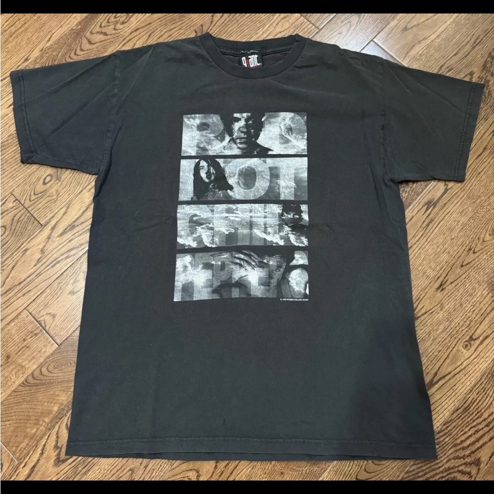 1999 Vintage Red Hot Chili Peppers Californication Shirt